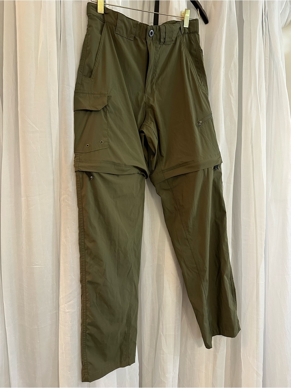 Magellan Men's Convertible Olive Green Cargo Pants water resistant